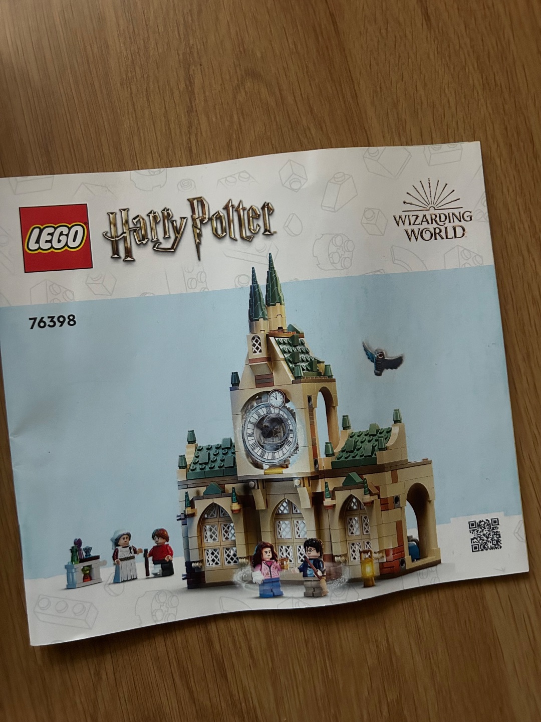 Конструктор LEGO Harry Potter™ Лікарняне крило Хогвортса (76398) — магічна будів — фото 4